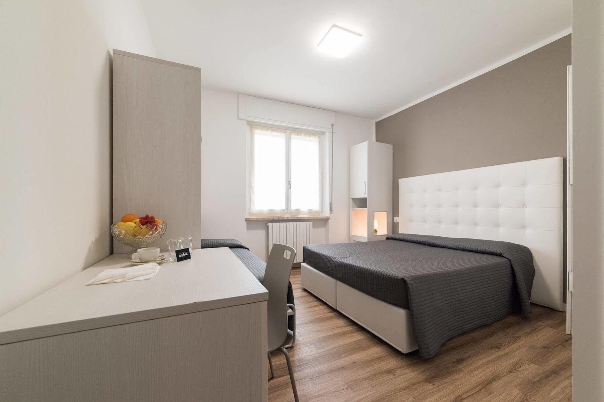 Albergo Al Sole Кастелнуово дел Гарда Екстериор снимка