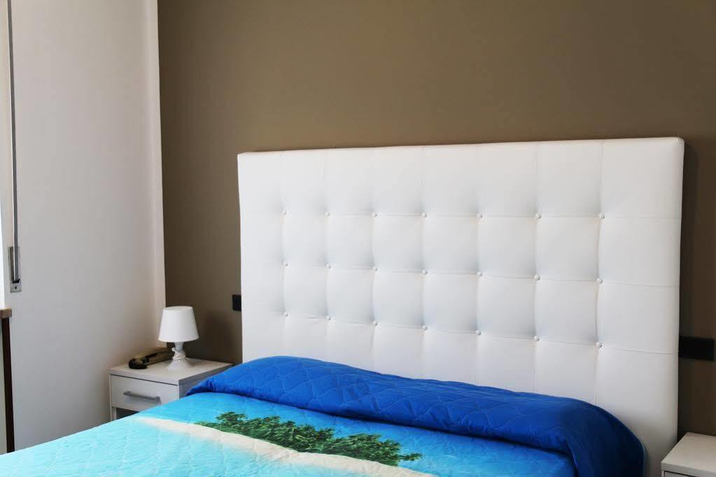 Albergo Al Sole Кастелнуово дел Гарда Екстериор снимка