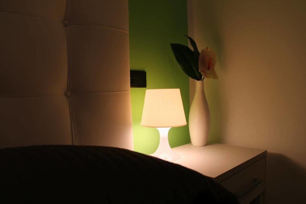 Albergo Al Sole Кастелнуово дел Гарда Екстериор снимка